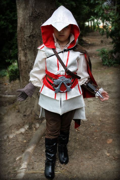 kids assassins creed outfit.